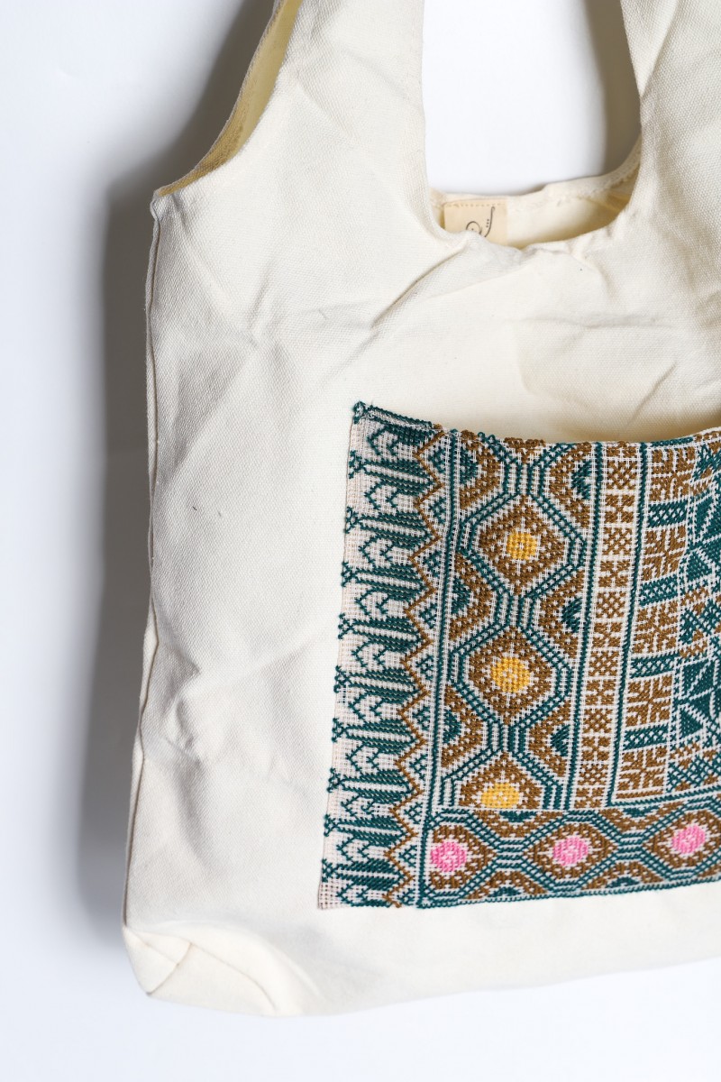 The Artisan’s Touch – A Tote That Speaks Heritage
