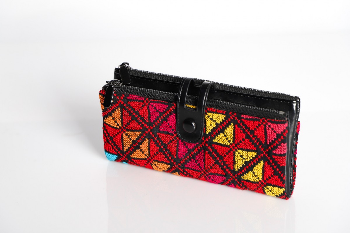 Handmade Embroidered Wallet – A Timeless Blend of Tradition & Modern Style