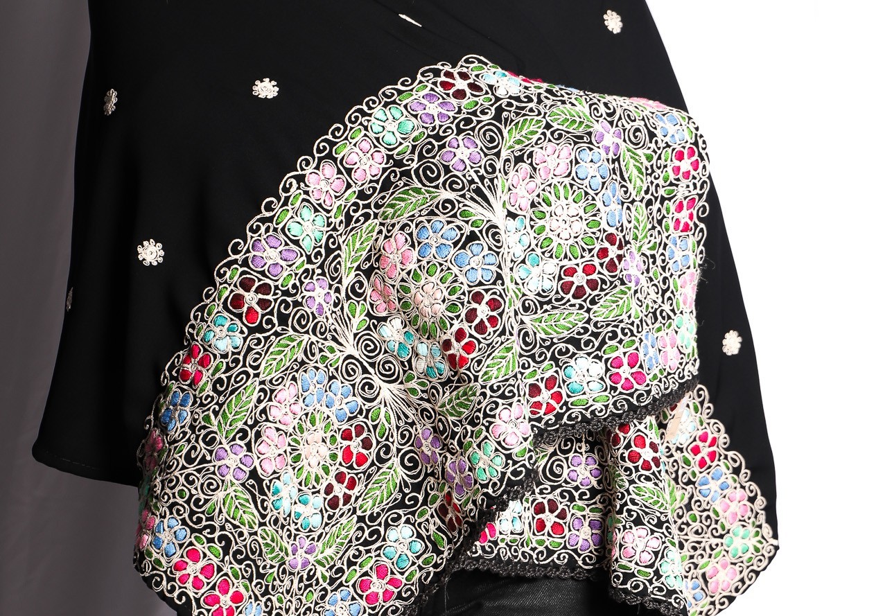 Traditional Hand-Embroidered Shawl from Bethlehem, featuring the rare and intricate “Bethlehem Stitch”