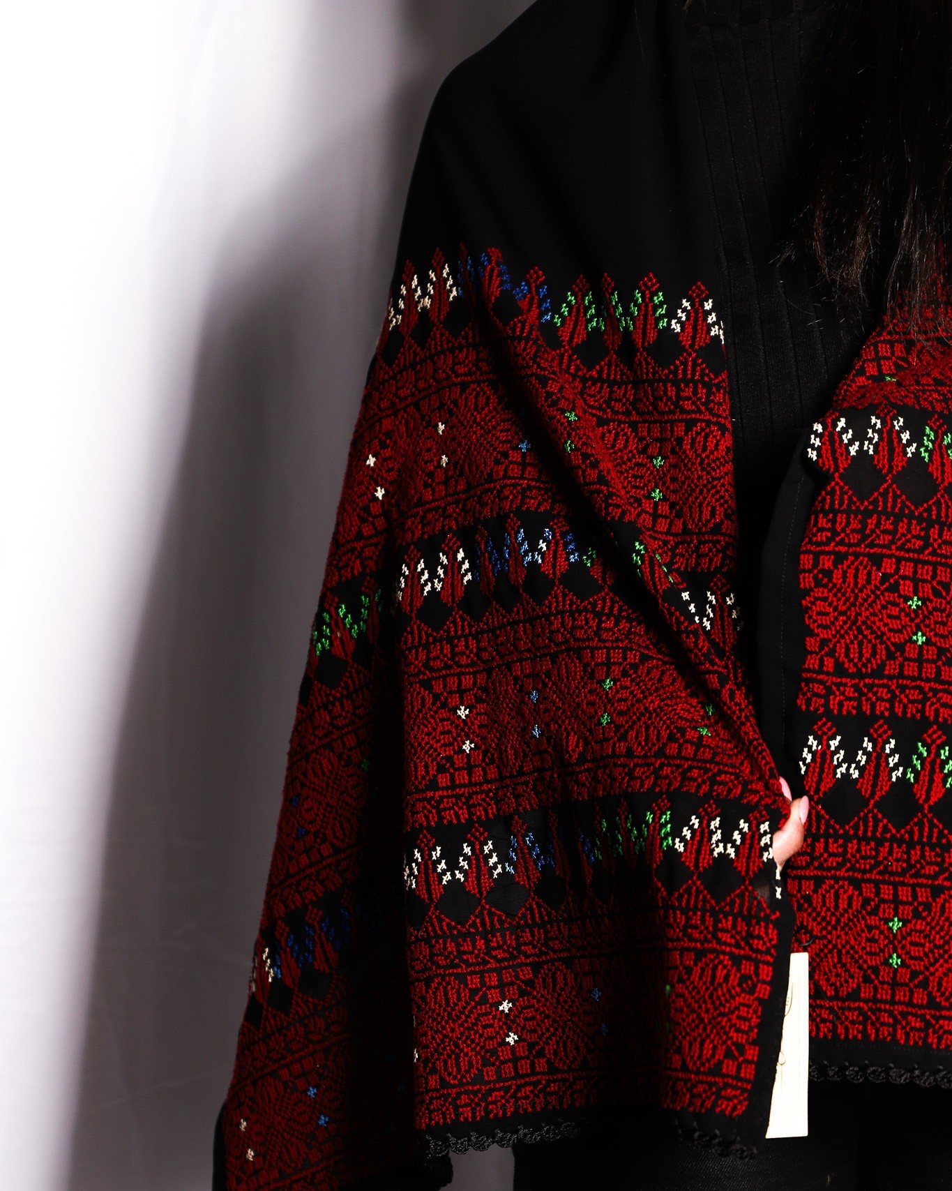 Palestinian Shawl with Dense Hand-Embroidered Geometric Motifs – Bold and Traditional