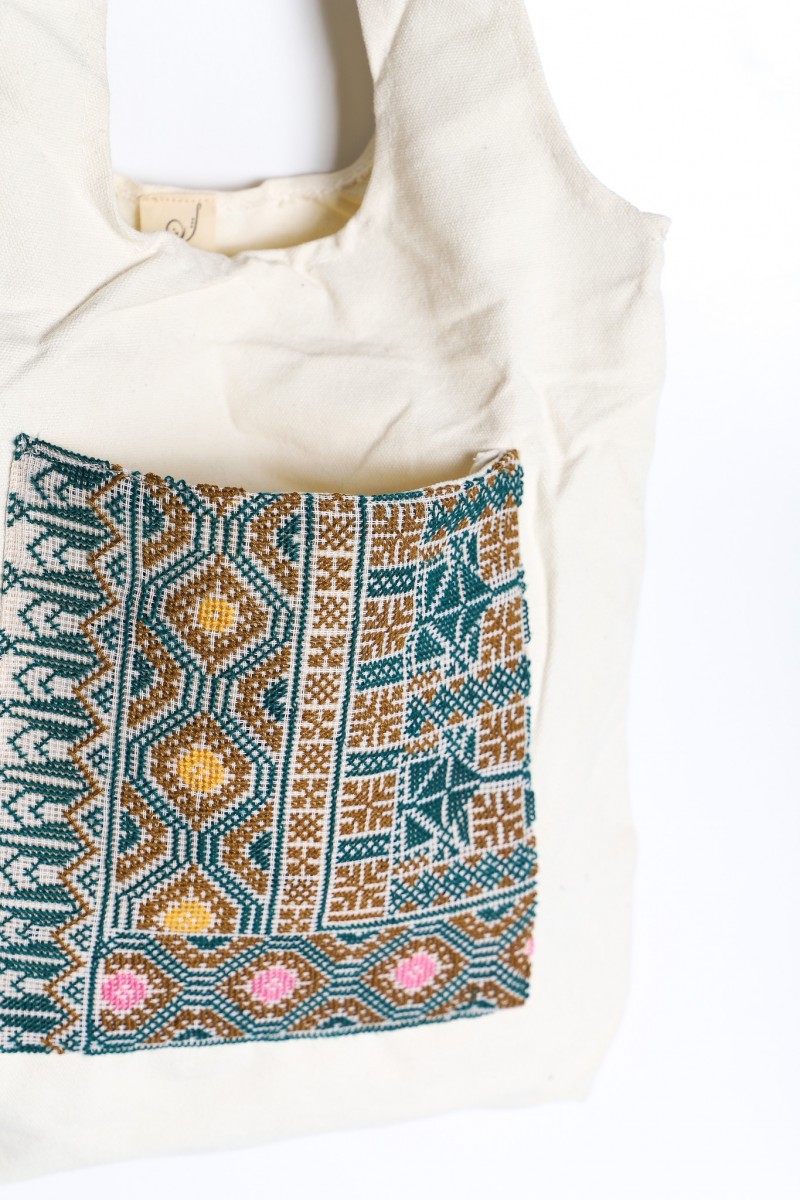 The Artisan’s Touch – A Tote That Speaks Heritage
